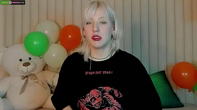 Snapshot of RachelCart chatting on 18, 3, 2025 RachelCart online show from 18, 3, 2025