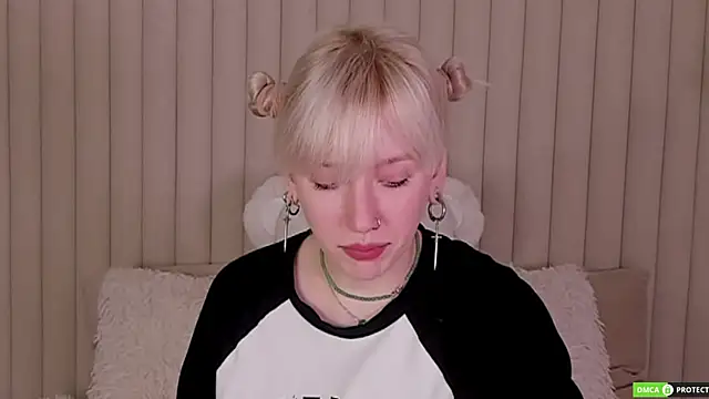 Snapshot of RachelCart chatting on 10, 9, 2025 RachelCart online show from 10, 9, 2025