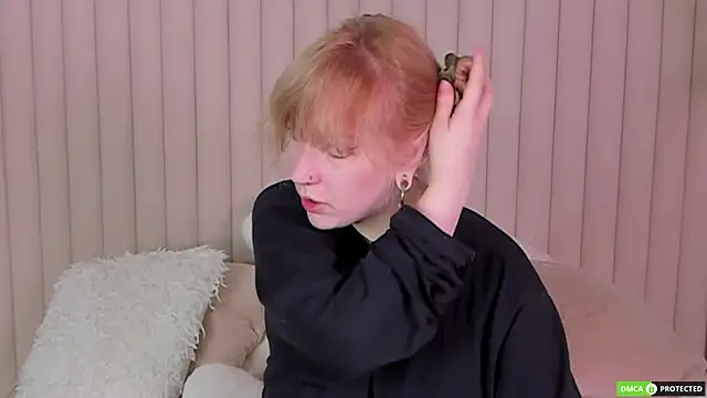 Snapshot of RachelCart chatting on 7, 10, 2025 RachelCart online show from 7, 10, 2025