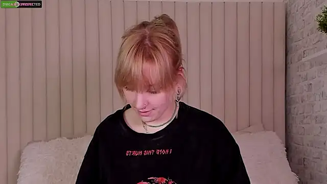 Snapshot of RachelCart chatting on 13, 10, 2025 RachelCart online show from 13, 10, 2025