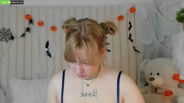 Snapshot of RachelCart chatting on 20, 10, 2025 RachelCart online show from 20, 10, 2025