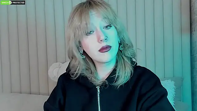 Snapshot of RachelCart chatting on 14, 11, 2025 RachelCart online show from 14, 11, 2025