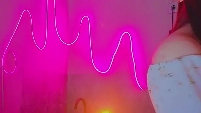 YasmineWest online show from 19, 11, 2025