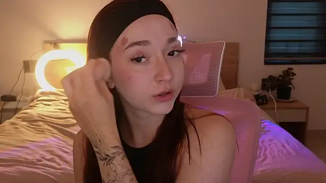 YasmineWest online show from 31, 5, 2026