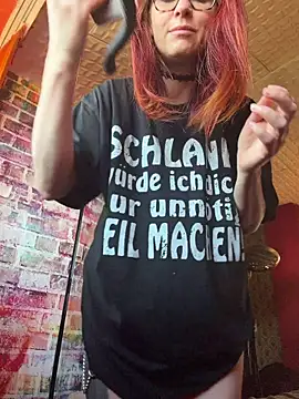 die-EinHORNY-WG online show from 11, 4, 2026