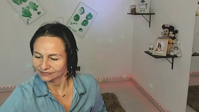 Snapshot of lollita_23_ chatting on 12, 9, 2025 lollita 23 online show from 12, 9, 2025