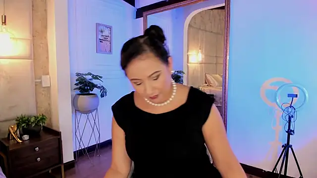 Victoria-Harper online show from 16, 3, 2025