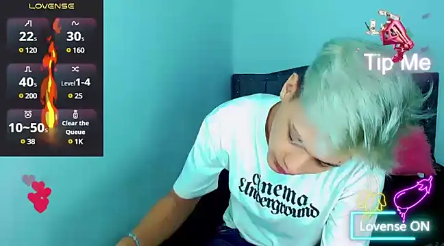 Liamscott  online show from 30, 1, 2025