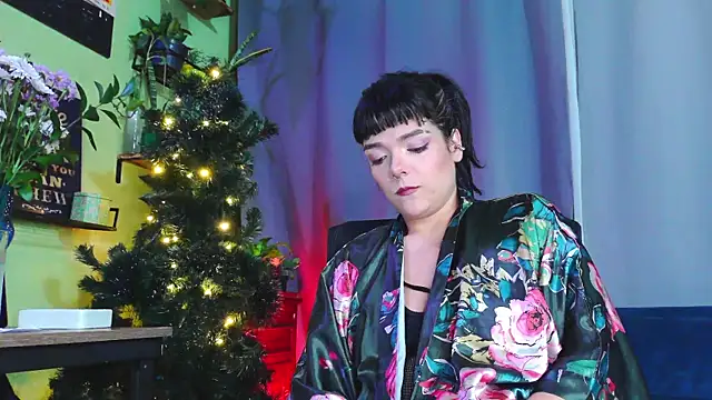 Snapshot of purple_em69 chatting on 6, 1, 2026 purple em69 online show from 6, 1, 2026