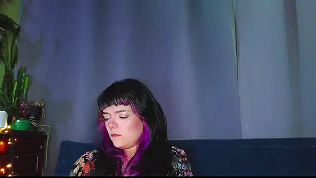 Snapshot of purple_em69 chatting on 21, 6, 2026 purple em69 online show from 21, 6, 2026