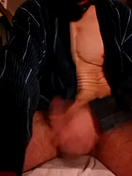 Snapshot of Gros-tuyau-93 chatting on 15, 4, 2026 Gros-tuyau-93 online show from 15, 4, 2026