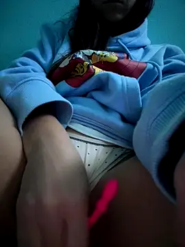 Snapshot of rossana99_ chatting on 11, 10, 2025 rossana99 online show from 11, 10, 2025