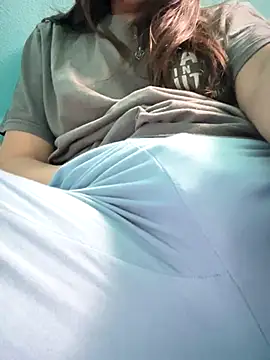 Snapshot of rossana99_ chatting on 12, 10, 2025 rossana99 online show from 12, 10, 2025