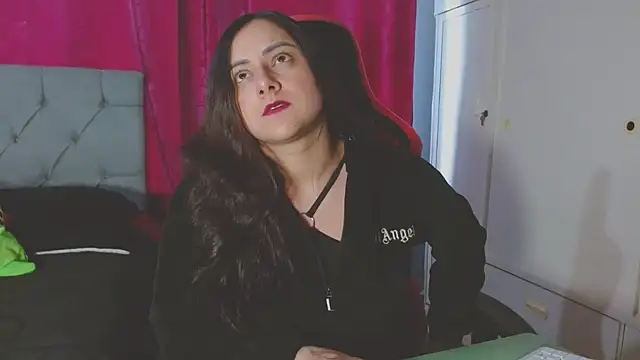 Noamartin  online show from 14, 10, 2025