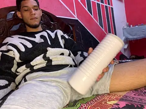 tanned boy online show from 23, 4, 2026