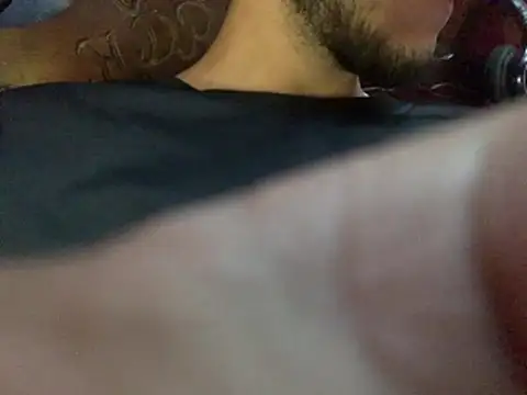 tanned boy online show from 28, 4, 2026