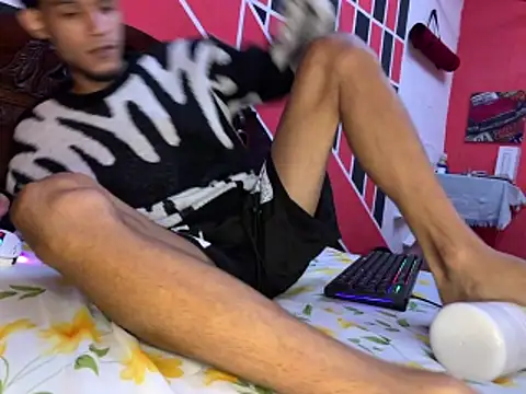 tanned boy online show from 24, 5, 2026