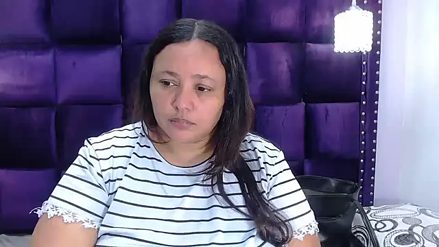 CrushOnMe  online show from 7, 11, 2025