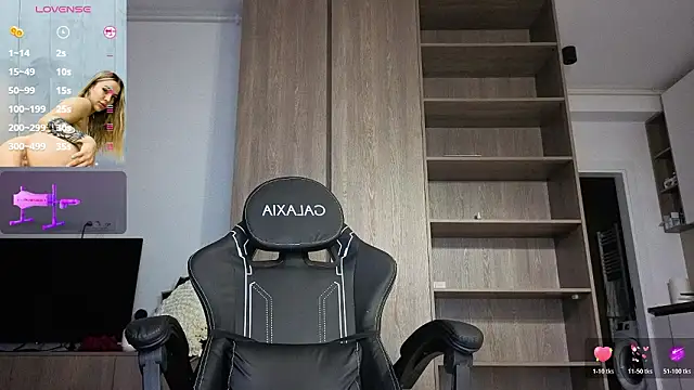 Snapshot of Megan_Ros chatting on 7, 2, 2026 Megan Ros online show from 7, 2, 2026