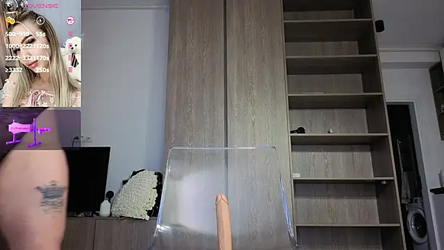 Snapshot of Megan_Ros chatting on 20, 2, 2026 Megan Ros online show from 20, 2, 2026