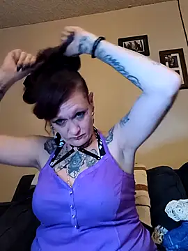 Snapshot of renegade_vyxxen chatting on 4, 2, 2026 renegade vyxxen online show from 4, 2, 2026