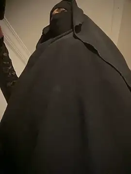 Snapshot of Hijabi_HotGirls chatting on 24, 10, 2025 Hijabi HotGirls online show from 24, 10, 2025