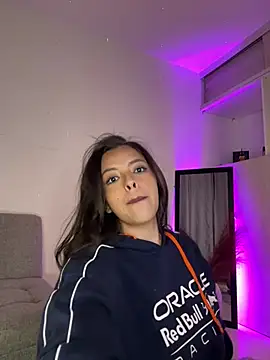 Snapshot of martina_duque_ chatting on 21, 2, 2025 martina duque online show from 21, 2, 2025