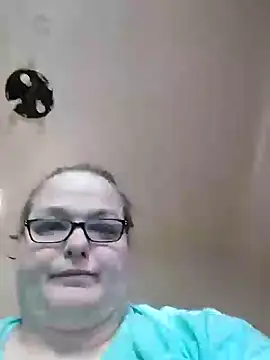 SexyWhiteChocolate online show from 2, 1, 2025