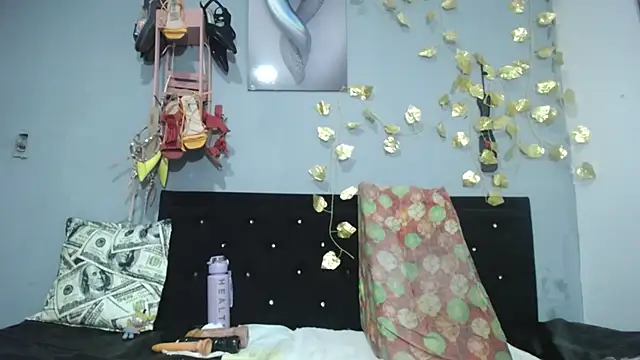 thalia tits online show from 22, 2, 2026