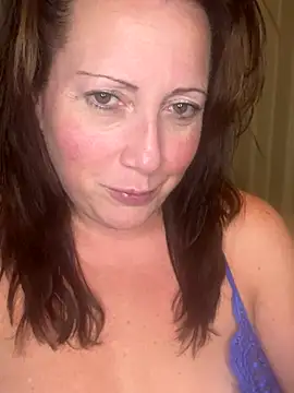 xsexycurvymilf online show from 4, 12, 2024