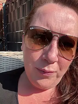 xsexycurvymilf online show from 10, 3, 2025