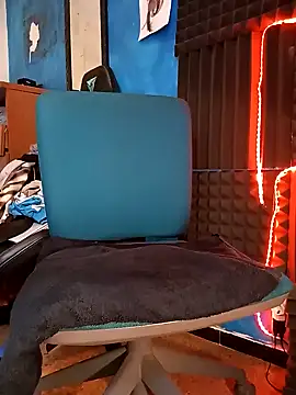 Snapshot of Themadhatter90 chatting on 8, 2, 2025 Themadhatter90 online show from 8, 2, 2025