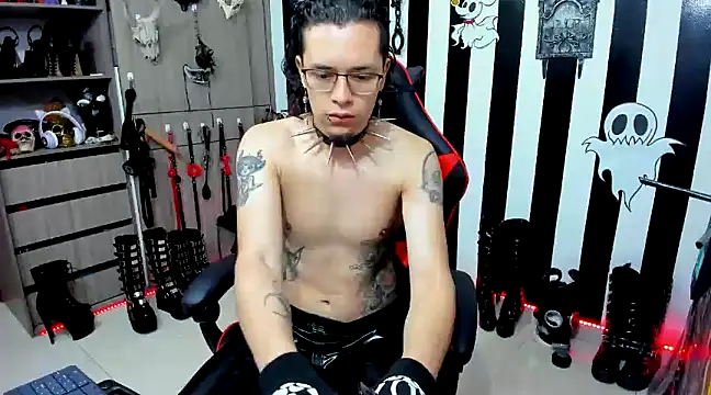 Snapshot of daven56 chatting on 9, 12, 2024 daven56 online show from 9, 12, 2024