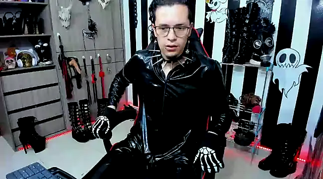 Snapshot of daven56 chatting on 12, 12, 2024 daven56 online show from 12, 12, 2024