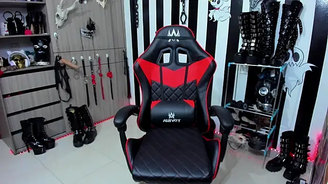 Snapshot of daven56 chatting on 8, 2, 2025 daven56 online show from 8, 2, 2025