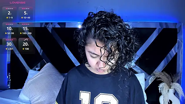 Amareto  online show from 27, 2, 2025