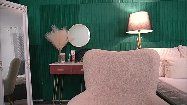 Snapshot of HaileyMoonn chatting on 28, 11, 2025 HaileyMoonn online show from 28, 11, 2025