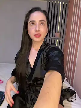 Victoria-And1 online show from 28, 2, 2025