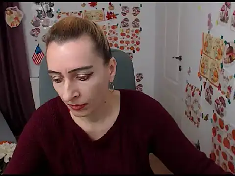 Snapshot of EvelynAngell chatting on 29, 9, 2025 EvelynAngell online show from 29, 9, 2025