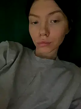 Snapshot of Lisaaa_Alisa chatting on 23, 11, 2025 Lisaaa Alisa online show from 23, 11, 2025