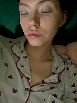 Snapshot of Lisaaa_Alisa chatting on 28, 11, 2025 Lisaaa Alisa online show from 28, 11, 2025