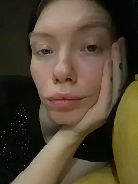 Snapshot of Lisaaa_Alisa chatting on 18, 12, 2025 Lisaaa Alisa online show from 18, 12, 2025