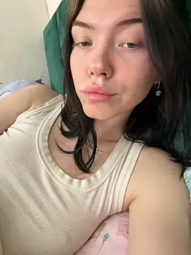 Snapshot of Lisaaa_Alisa chatting on 3, 3, 2026 Lisaaa Alisa online show from 3, 3, 2026