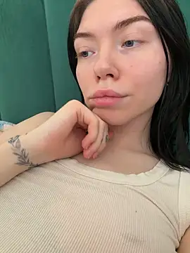 Snapshot of Lisaaa_Alisa chatting on 4, 3, 2026 Lisaaa Alisa online show from 4, 3, 2026