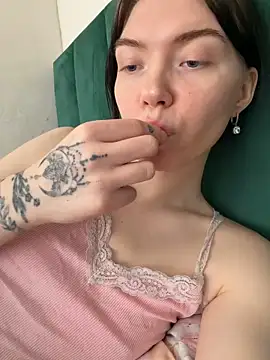 Snapshot of Lisaaa_Alisa chatting on 6, 3, 2026 Lisaaa Alisa online show from 6, 3, 2026