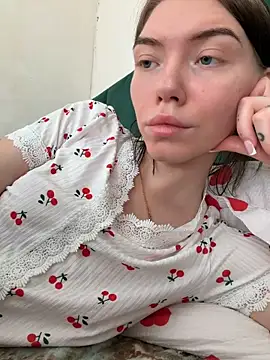 Snapshot of Lisaaa_Alisa chatting on 3, 4, 2026 Lisaaa Alisa online show from 3, 4, 2026