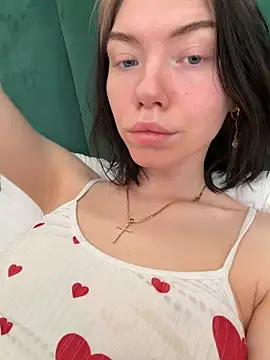 Snapshot of Lisaaa_Alisa chatting on 7, 4, 2026 Lisaaa Alisa online show from 7, 4, 2026