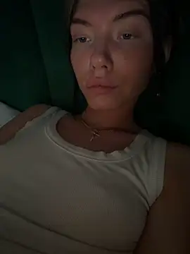 Snapshot of Lisaaa_Alisa chatting on 9, 4, 2026 Lisaaa Alisa online show from 9, 4, 2026