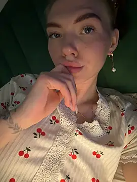 Snapshot of Lisaaa_Alisa chatting on 25, 4, 2026 Lisaaa Alisa online show from 25, 4, 2026