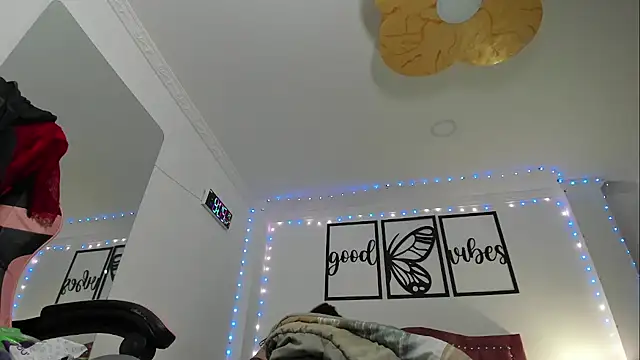 Marie Mature online show from 28, 10, 2025